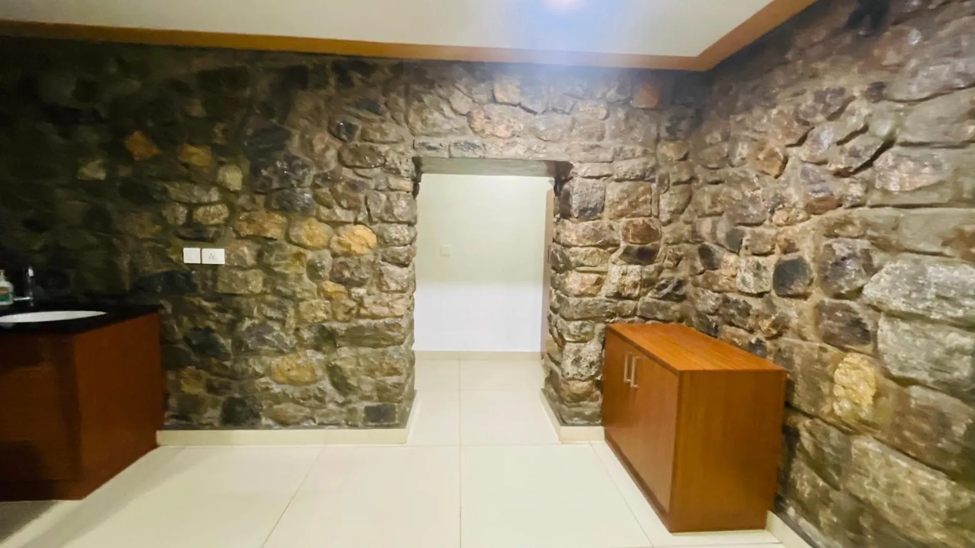 Thottom Stays Munnar, Forest Bungalow Santhanpara Bed & Breakfast