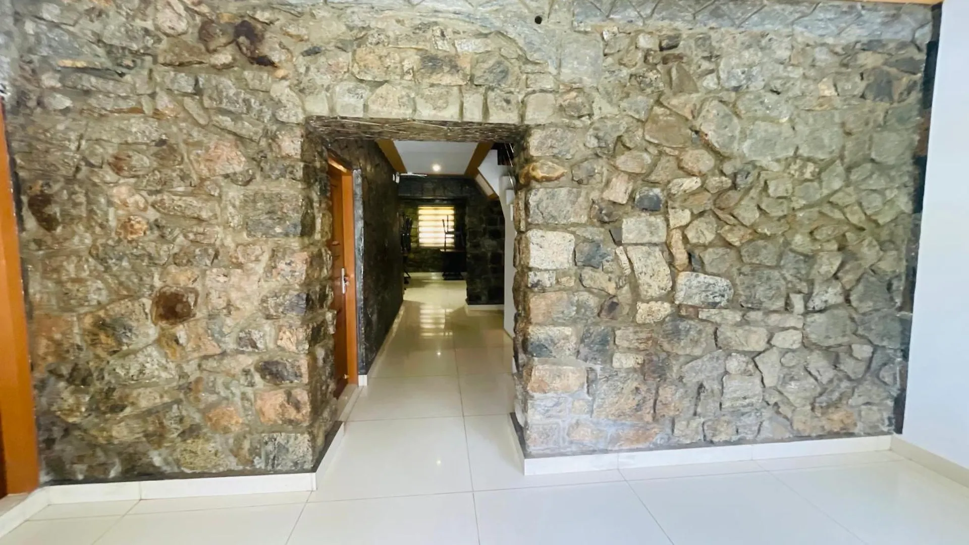 Thottom Stays Munnar, Forest Bungalow Santhanpara Bed & Breakfast